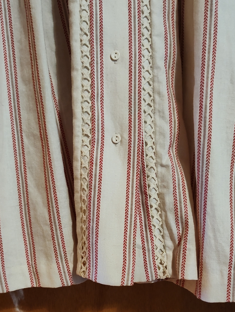 a Loves a Pleated Dress Cream Red Crochet Detail Long Sleeve Cotton -No Belt- L - Picture 6 of 16